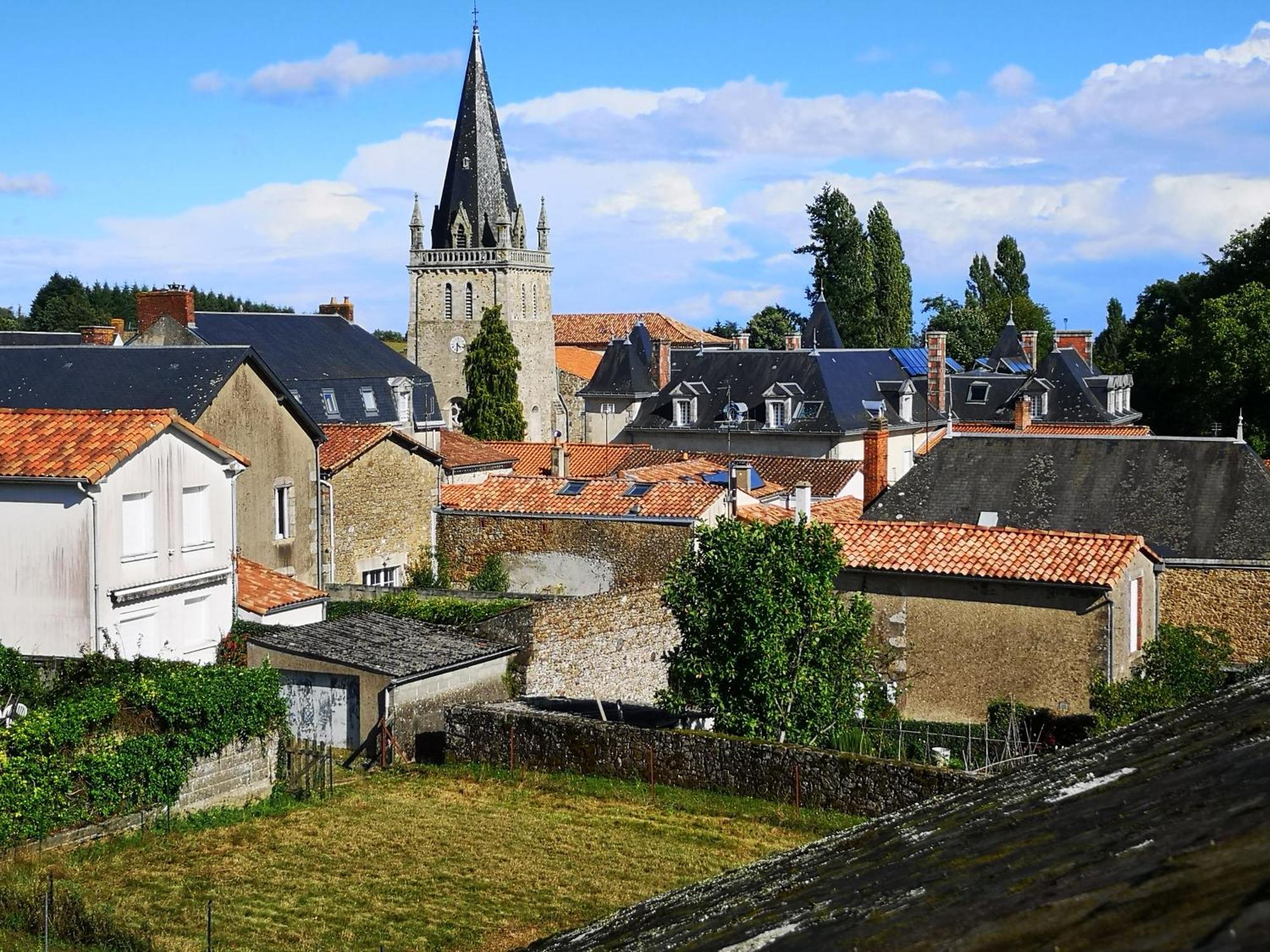 Gite Duguesclin La Flocellière Buitenkant foto